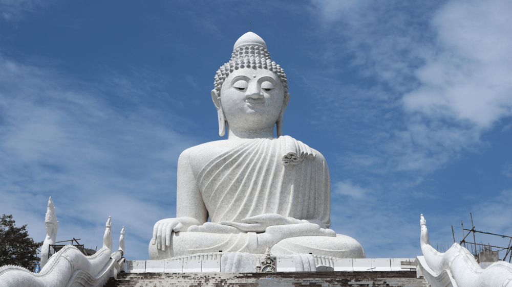 Fehér Big Buddha szobor előnézetből