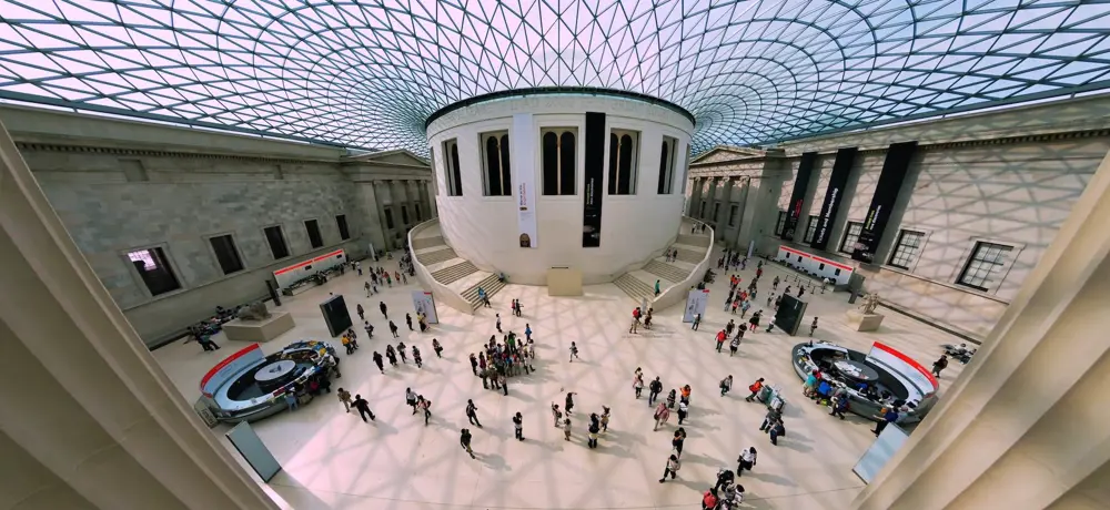 british museum múzeum lobby