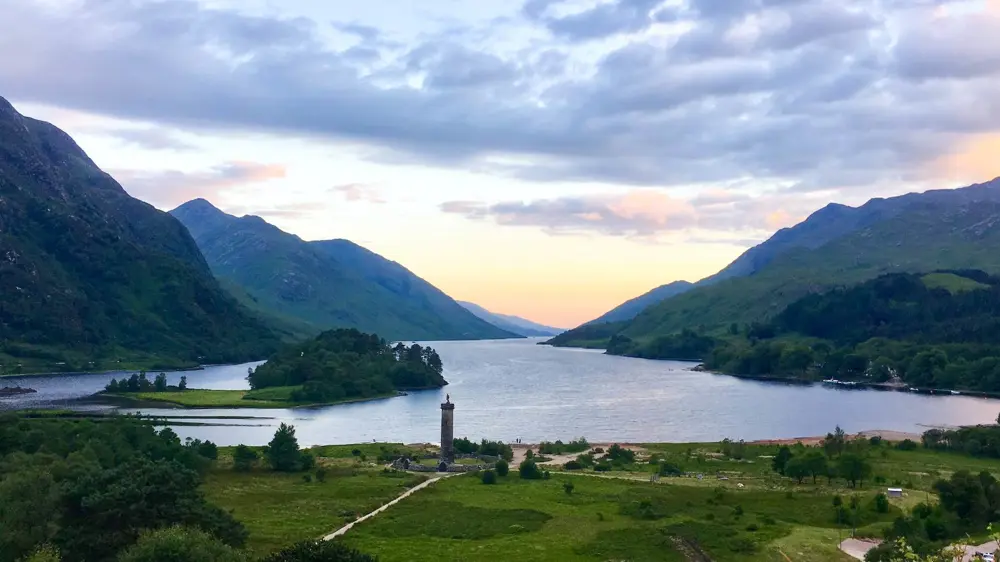 glenfinnan emlékmű skót felföld