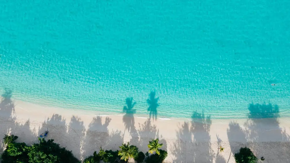 honeymoon beach karibi fehér homok
