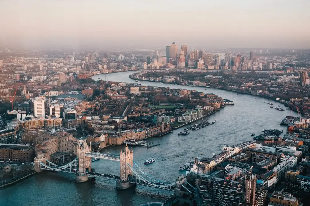 london anglia utazás főváros felülnézetből