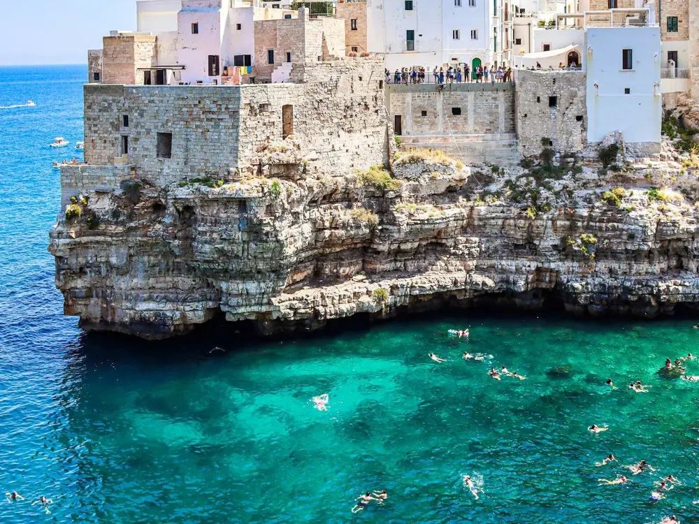 polignano-a-mare tengerpart puglia