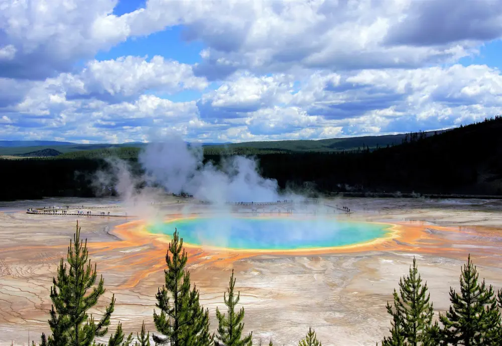 yellowstone gejzir old faithful