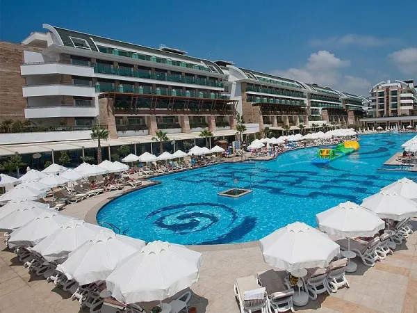 CRYSTAL WATERWORLD RESORT & SPA ***** kép
