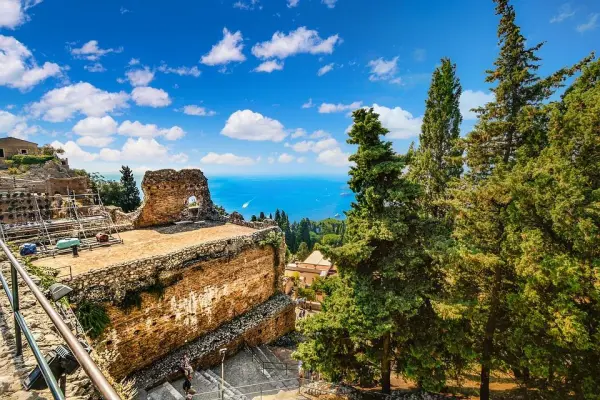 NYÁRBÚCSÚZTATÓ HÉTVÉGE TAORMINÁBAN - Szicíliai varázslat: Siracusa - Catania - Etna - Taormina kép