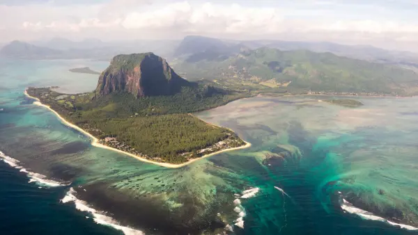 SZILVESZTER MAURITIUSON **** kép