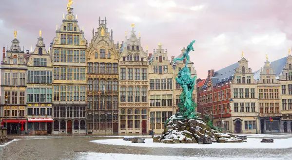 Karácsonyi forrócsokizás Belgiumban kép