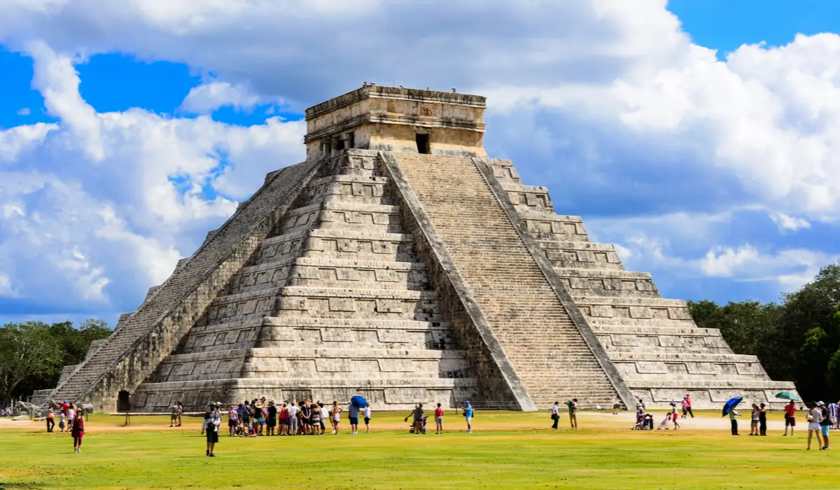 23 chichen itza piramis kukulkán maja romváros unesco világörökség mortons mexikó