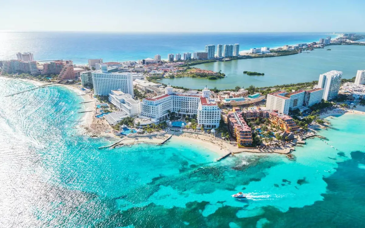 mexikó utazás cancún all inclusive hotel szállás repülőjegy iroda