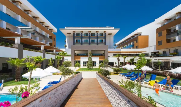 Terrace Elite Resort Hotel***** UAI, repülővel 1. kép