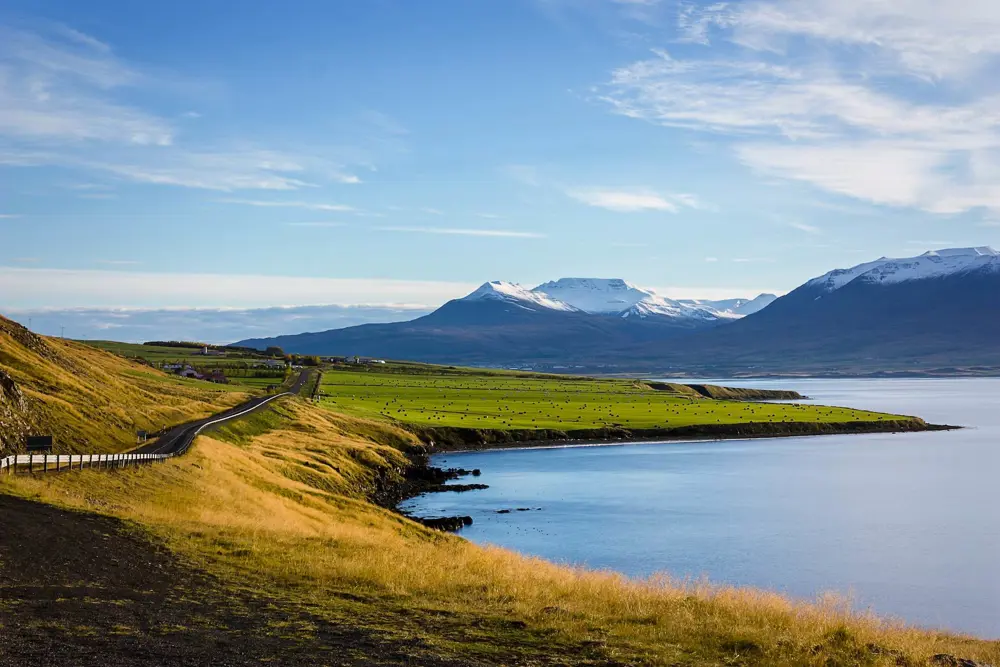 akureyri izland tájkép
