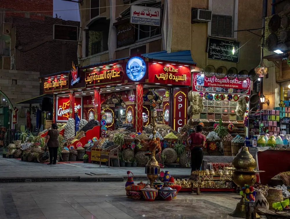 fűszeres utcakép egyiptom utazás