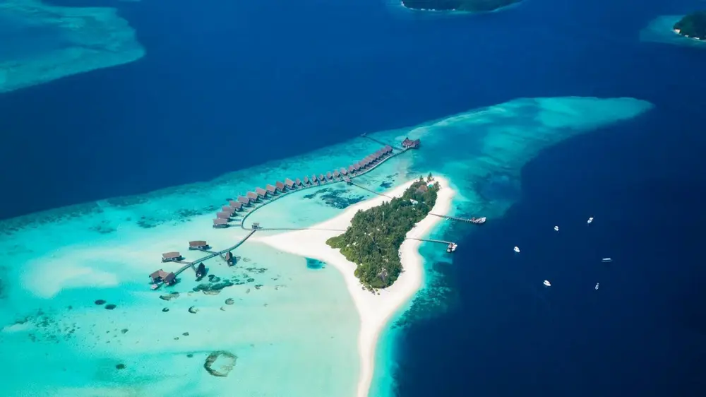 maldív-szigetek bungalók felülről fehér homok nyaralás