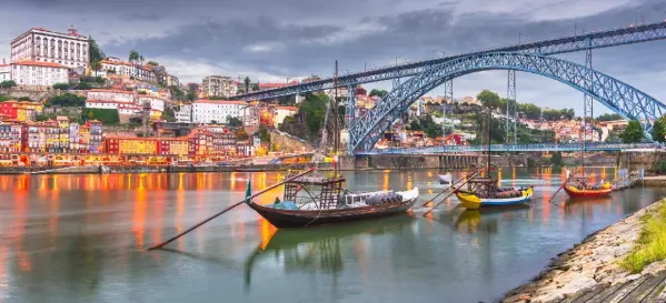 Bortúra Portoban és a Douro-völgyében kép